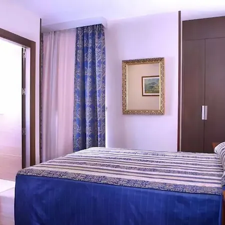 Hotel Castilla Guerrero Málaga