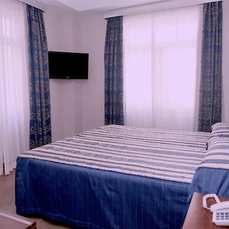 Hotel Castilla Guerrero Málaga